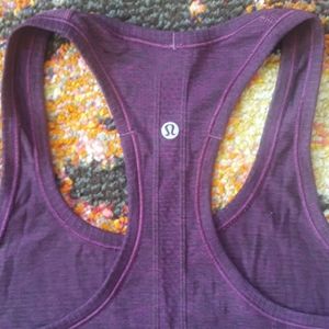 Lululemon workout shirt